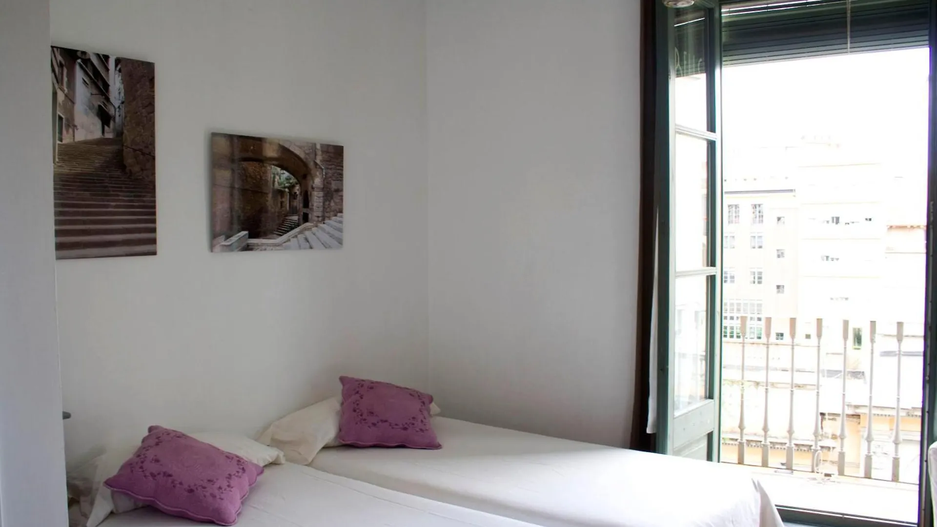 Bed & Breakfast Bells Oficis Gerona